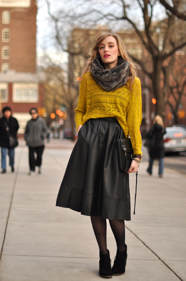 black and mustard outfit