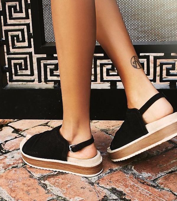 Flat Sandals Are Your Friend This Summer - Fashion Blogger From Houston ...