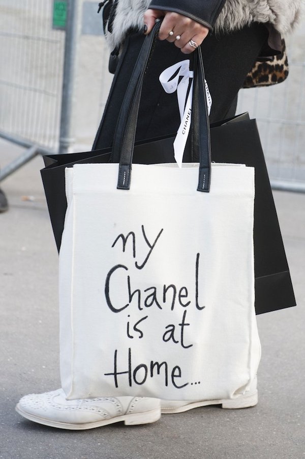 black-white-tote-displayed-cheeky-chanel-message