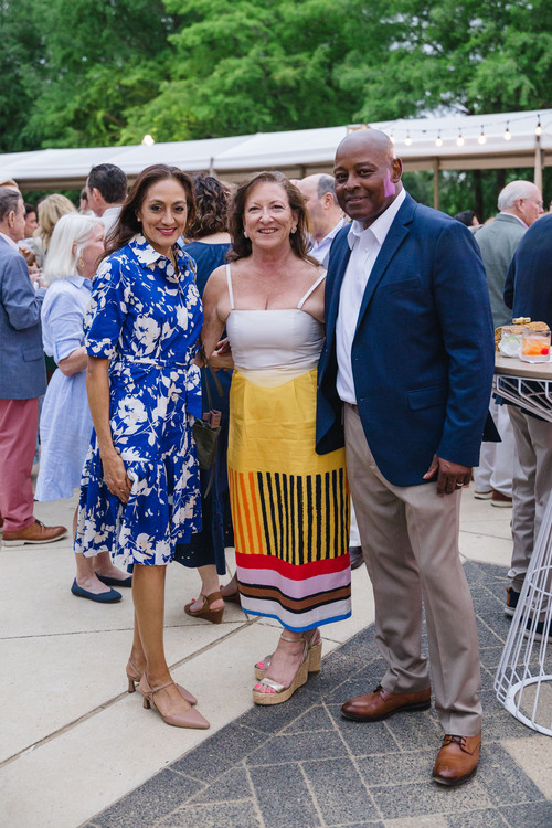 Tina Ortiz, Lisa Johnson, HPARD Director Kenneth Allen